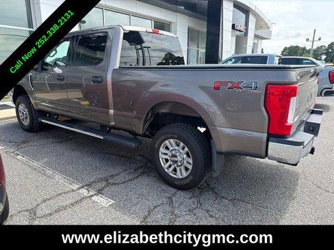 Used 2018 Ford F250 XLT w/ FX4 Off-Road Package AWD/4WD image 5
