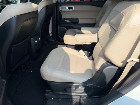 Used 2020 Ford Explorer Limited AWD/4WD image 10
