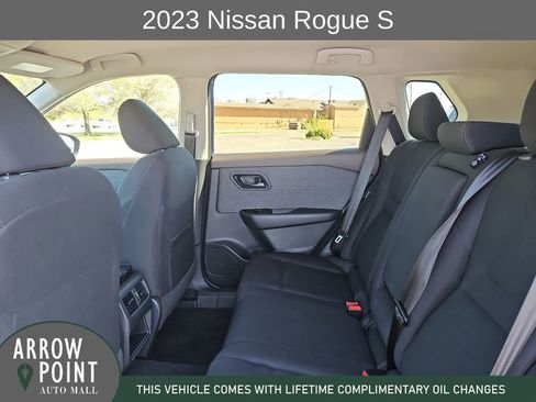 Used 2023 Nissan Rogue S image 18