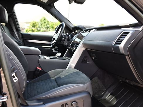 Used 2023 Land Rover Discovery S R-Dynamic AWD/4WD image 39