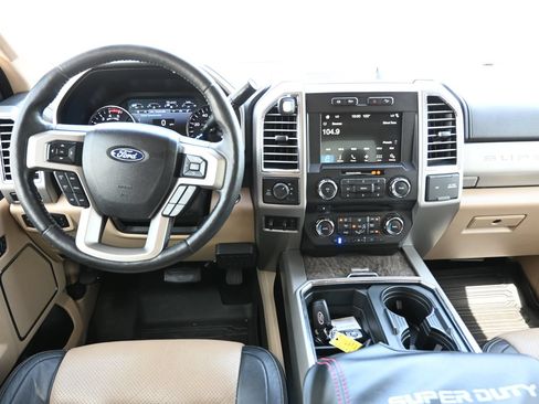 Used 2017 Ford F250 Lariat w/ Lariat Ultimate Package AWD/4WD image 19