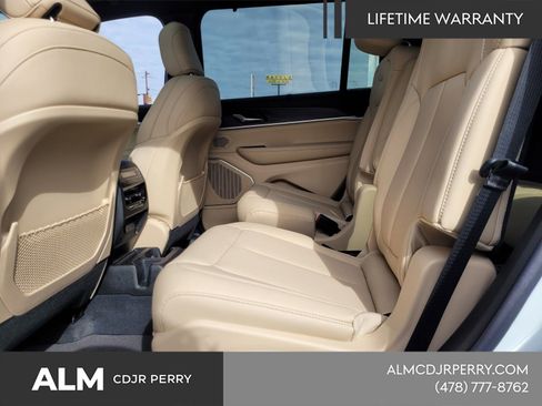 New 2025 Jeep Grand Cherokee L Limited w/ Luxury Tech Group II image 6