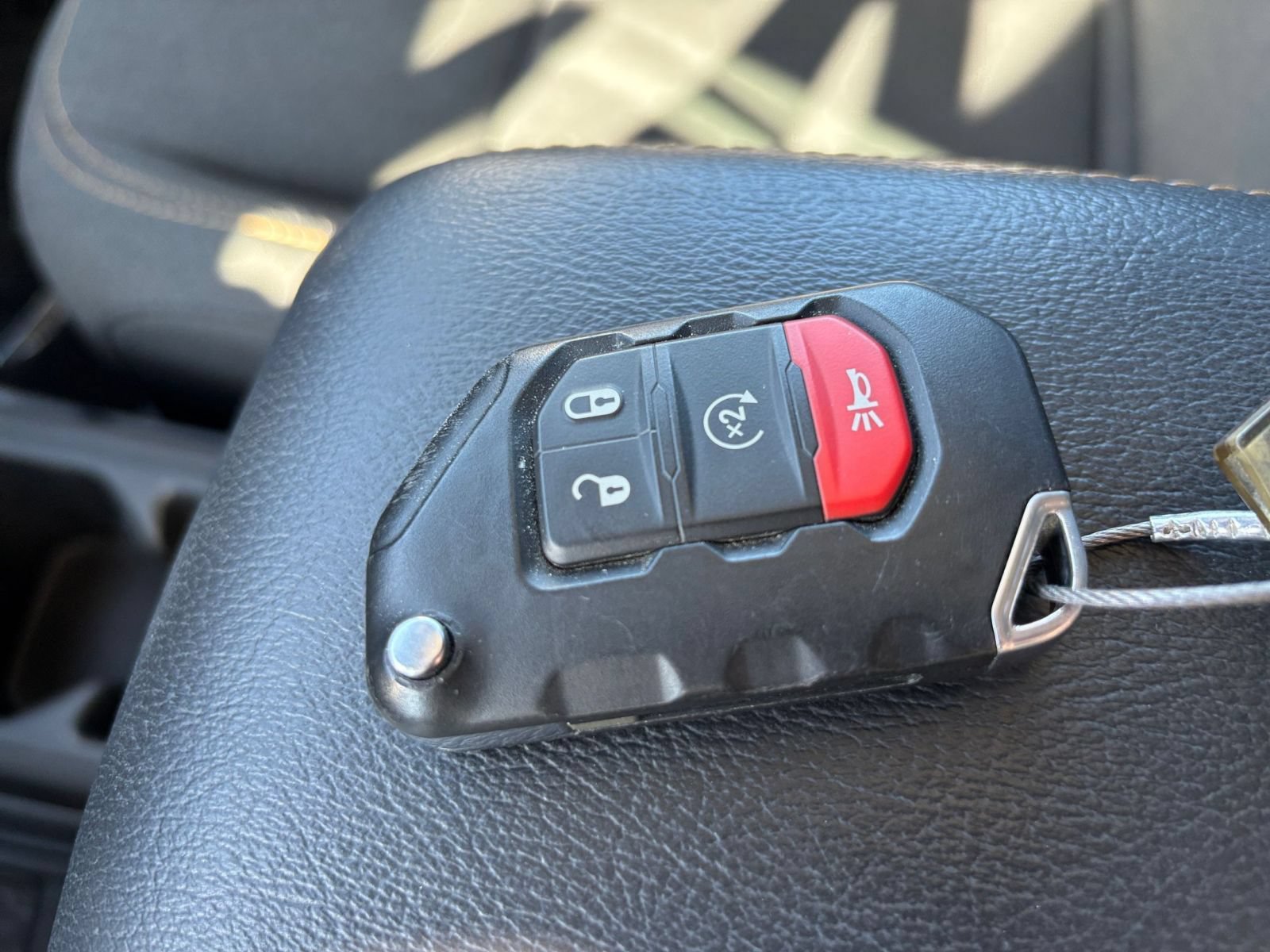 Used 2025 Jeep Wrangler Unlimited Sahara AWD/4WD image 20