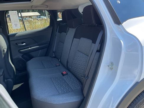 New 2025 Nissan Kicks SV w/ SV Premium Package image 19