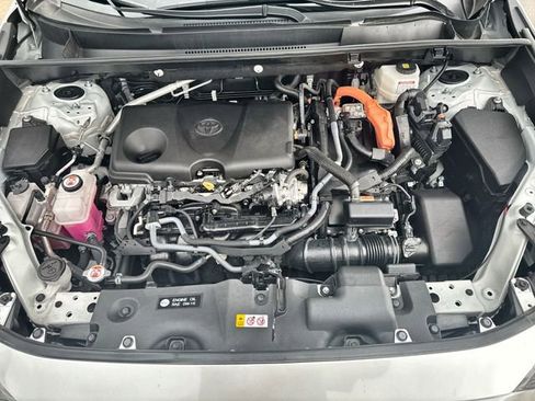 Used 2024 Toyota RAV4 XSE AWD/4WD image 34