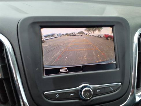 Used 2023 Chevrolet Equinox LT FWD image 10