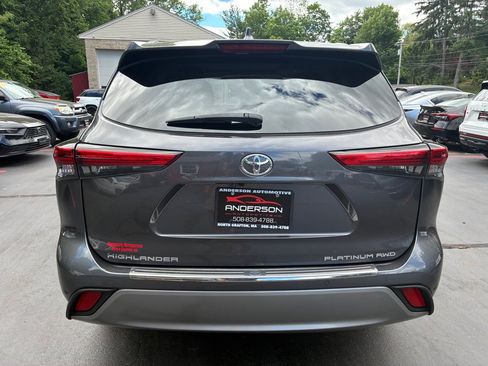 Used 2021 Toyota Highlander Platinum AWD/4WD image 6