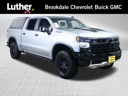 Used 2024 Chevrolet Silverado 1500 ZR2 w/ Technology Package AWD/4WD image 1