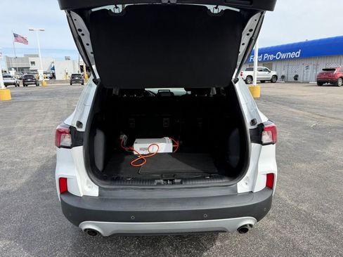 Used 2022 Ford Escape SE image 7