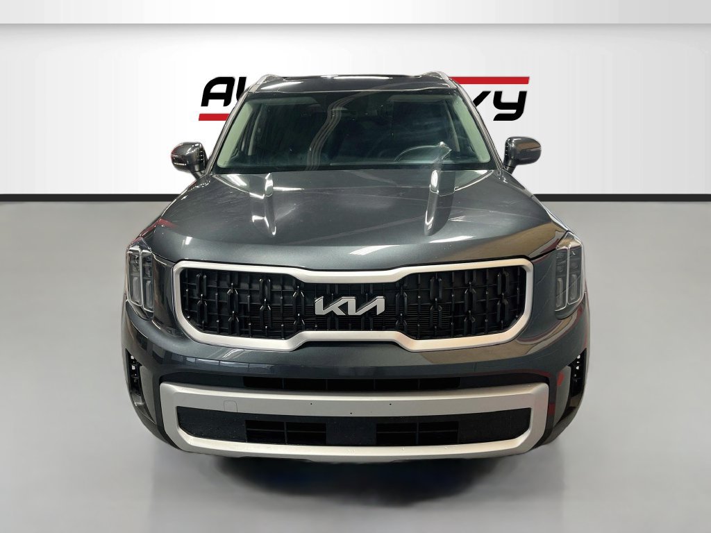 Used 2024 Kia Telluride EX AWD/4WD image 2