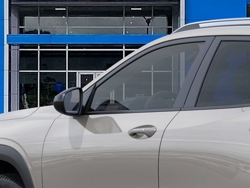 New 2026 Chevrolet Trax ACTIV w/ Driver Confidence Package FWD image 13
