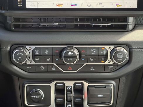New 2026 Jeep Gladiator Rubicon AWD/4WD image 5