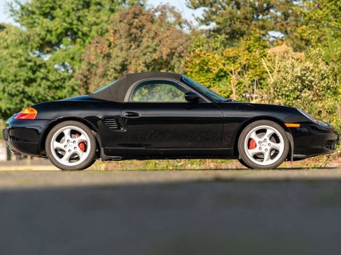 Used 2001 Porsche Boxster S image 24