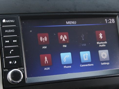 Used 2020 Nissan Frontier SV image 22