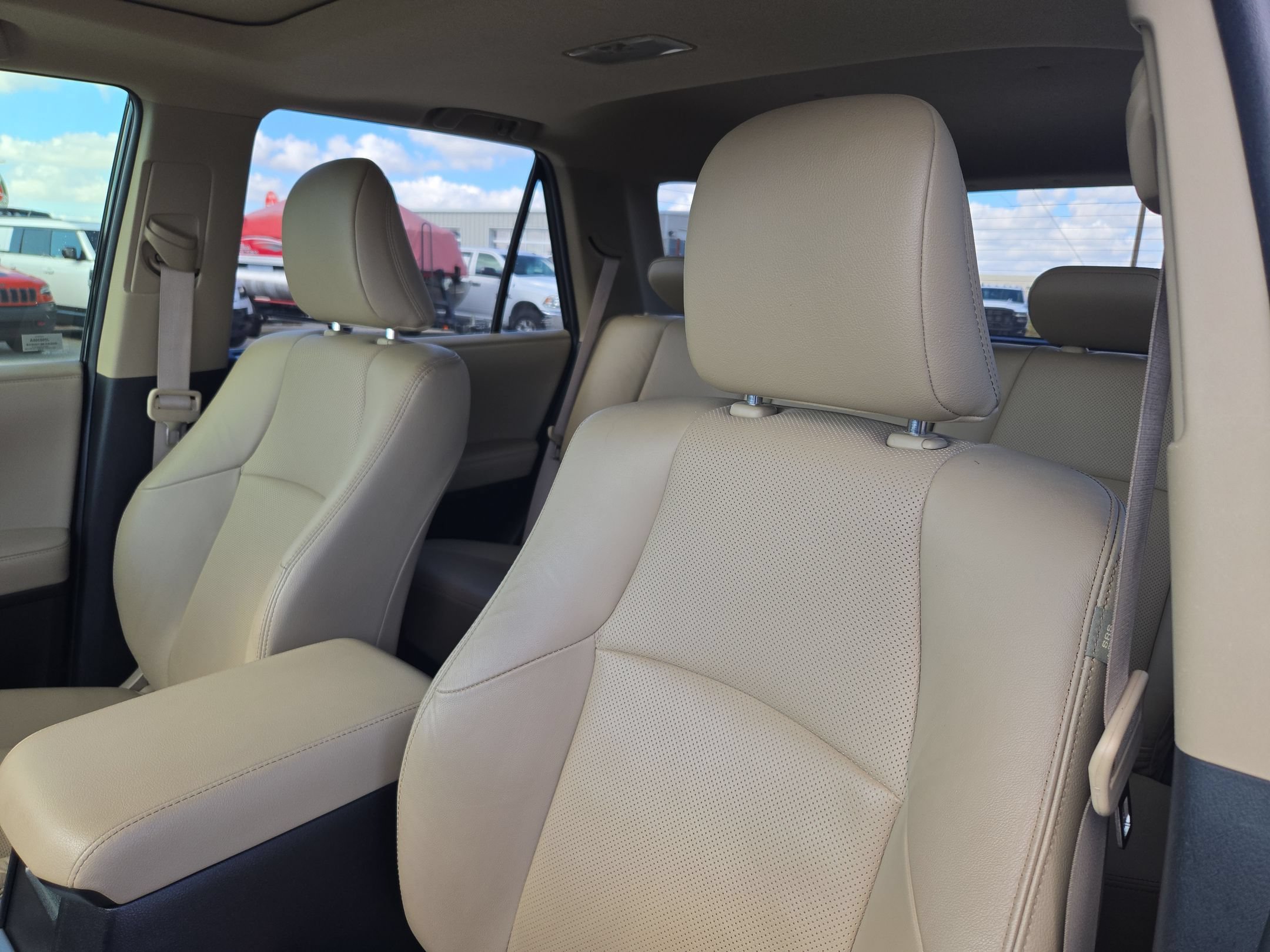Used 2024 Toyota 4Runner Limited AWD/4WD image 9