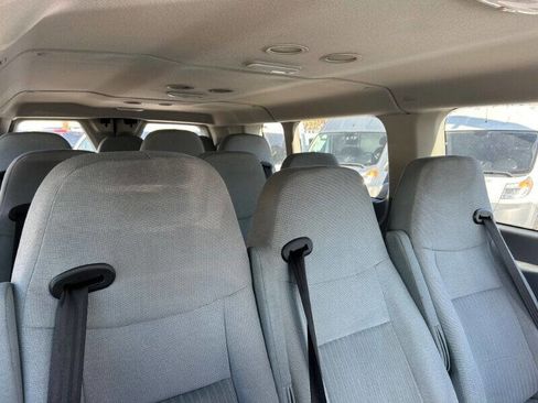 Used 2019 Ford Transit 350 XLT image 9