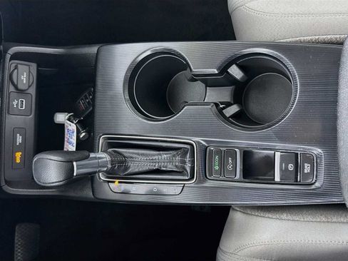 Used 2023 Honda Civic LX image 14