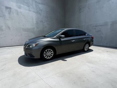 Used 2019 Nissan Sentra SV FWD image 1