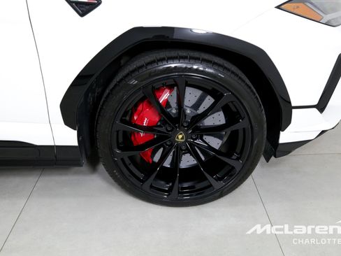 Used 2023 Lamborghini Urus S image 34