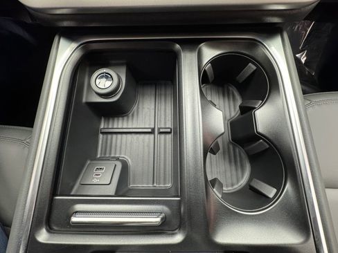 New 2026 Ford Expedition Active image 16