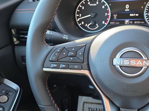 Used 2025 Nissan Sentra SR w/ Trunk Package image 16