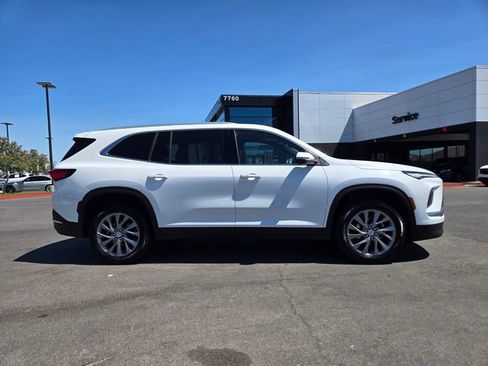 Used 2026 Buick Enclave Preferred FWD image 7