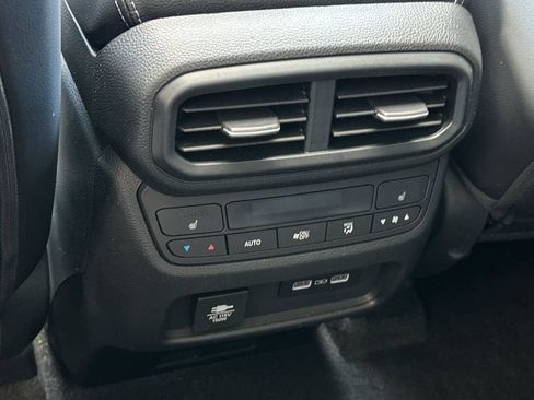 Certified 2023 Honda Pilot Elite image 14
