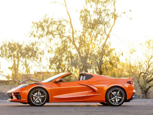 Used 2021 Chevrolet Corvette Stingray Premium Cpe w/ Z51 Performance Package RWD image 33