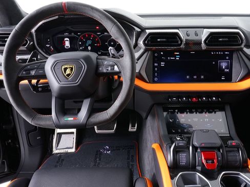 Used 2025 Lamborghini Urus S AWD/4WD image 27