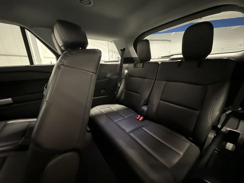 Used 2023 Ford Explorer XLT w/ Equipment Group 202A image 26