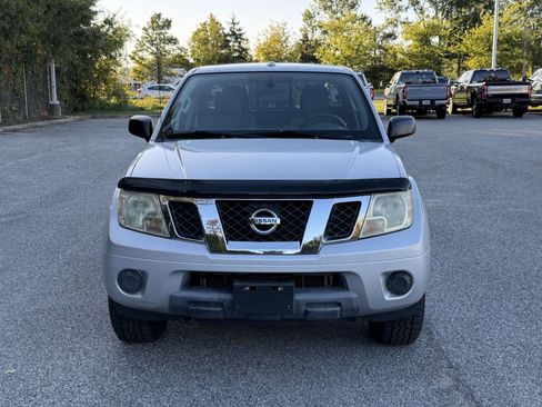 Used 2016 Nissan Frontier SV AWD/4WD image 6