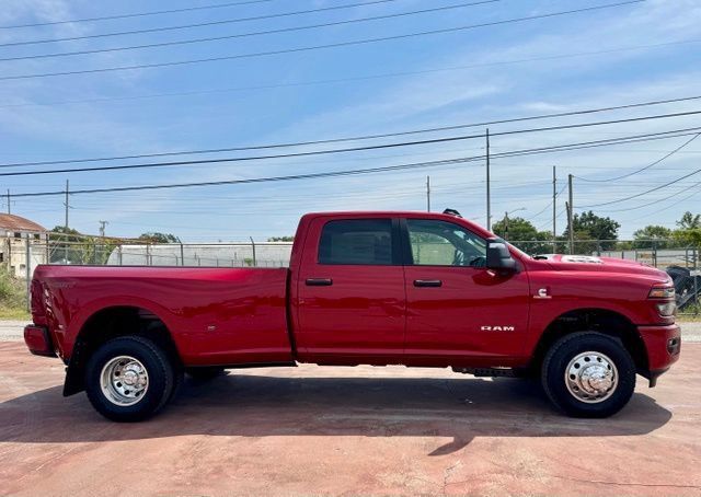 New 2027 RAM 3500 Big Horn AWD/4WD image 4