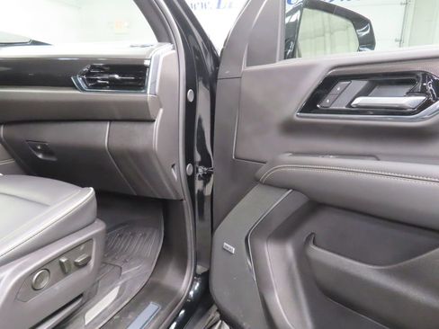 Used 2026 GMC Yukon Elevation AWD/4WD image 33