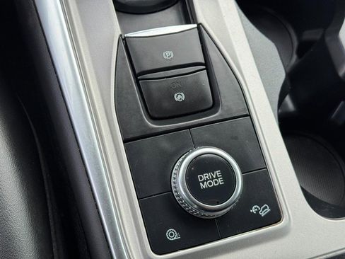 Used 2023 Ford Explorer XLT w/ Equipment Group 202A image 23