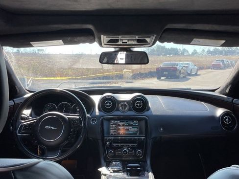Used 2015 Jaguar XJ L Portfolio image 9
