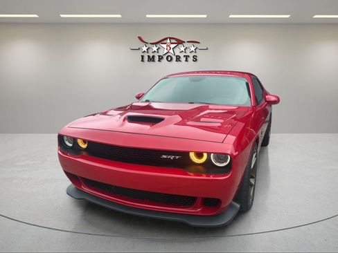 Used 2015 Dodge Challenger SRT Hellcat RWD image 8