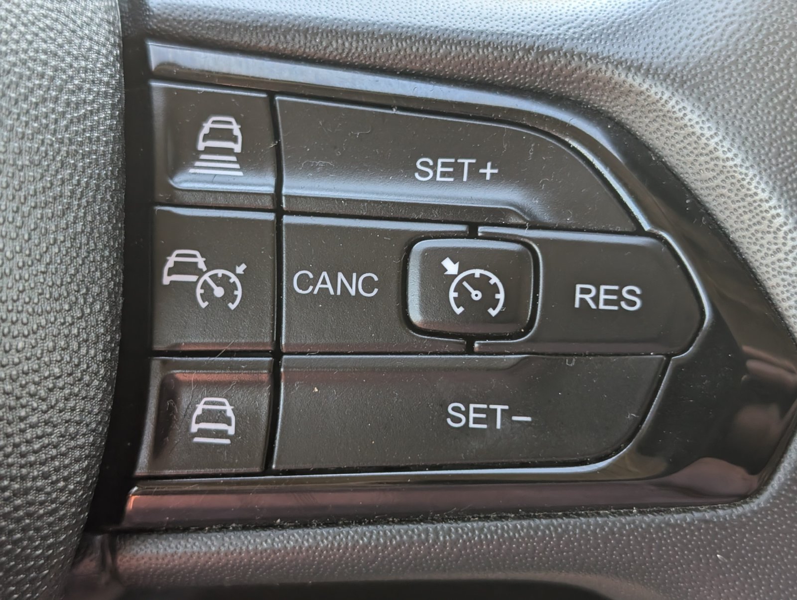 Used 2025 RAM ProMaster 3500 w/ Convenience Group FWD image 8