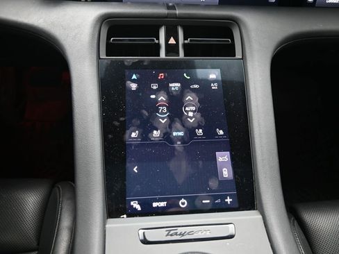 Used 2020 Porsche Taycan 4S image 29