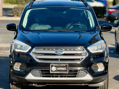 Used 2017 Ford Escape SE w/ SE Leather Comfort Package image 24