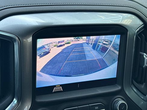 Used 2020 Chevrolet Silverado 1500 LT AWD/4WD image 17