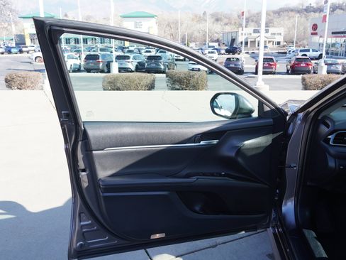 Certified 2023 Toyota Camry XLE image 16