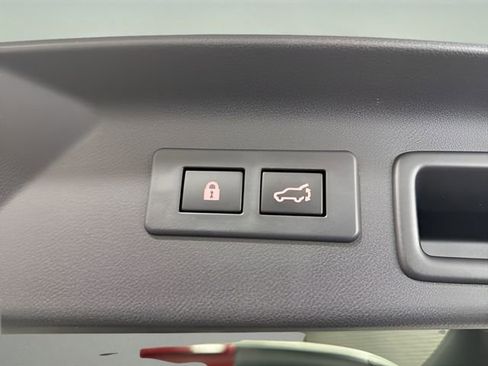 Certified 2025 Subaru Forester Sport image 38