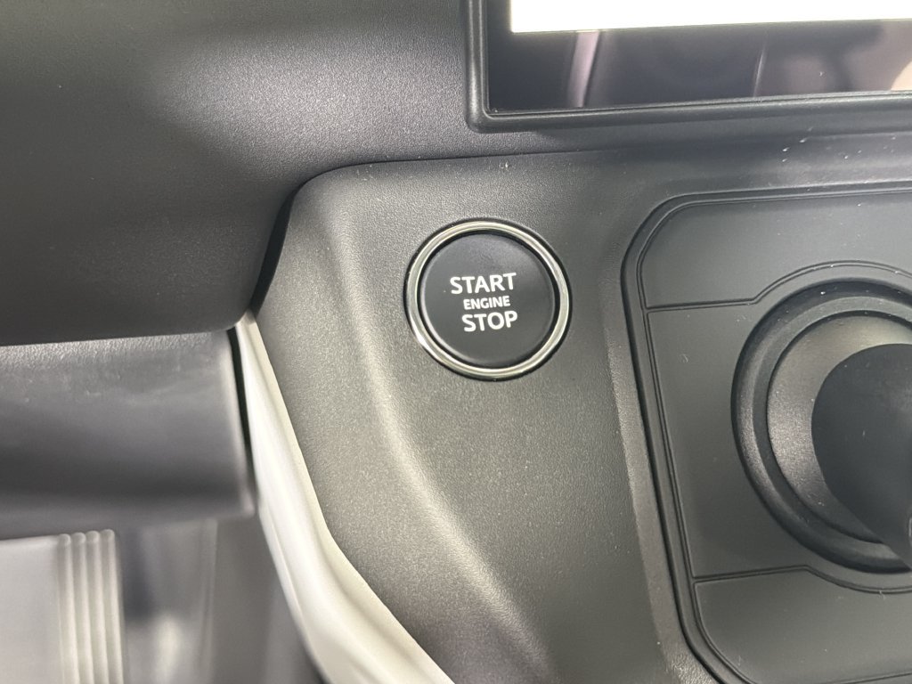 New 2026 Land Rover Defender 110 S AWD/4WD image 17