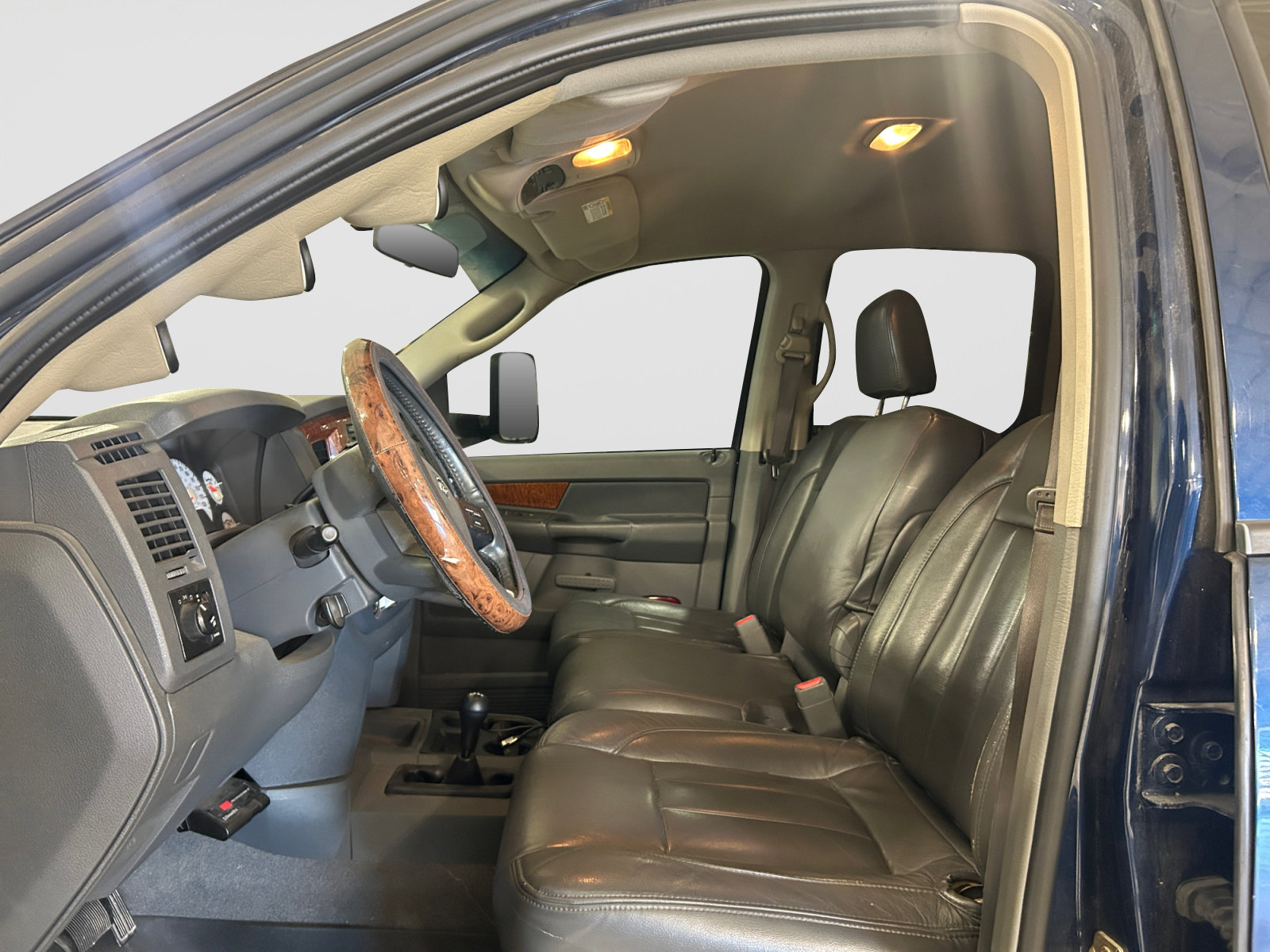 Used 2006 Dodge Ram 2500 Truck SLT AWD/4WD image 10
