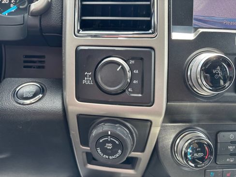 Used 2020 Ford F150 Lariat w/ Equipment Group 502A Luxury AWD/4WD image 29