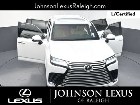 Certified 2024 Lexus LX 600 4WD w/ Luxury Package image 34