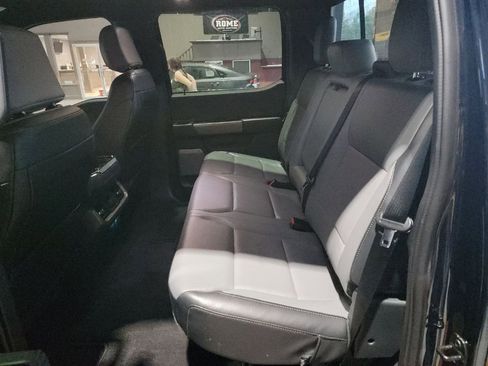 Used 2023 Ford F150 Lightning Lariat image 6