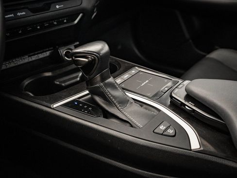 Used 2022 Lexus UX 250h w/ Premium Package image 35