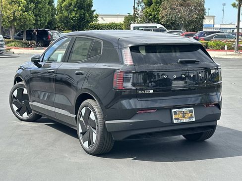 New 2026 Volvo EX30 Ultra w/ Climate Package image 5