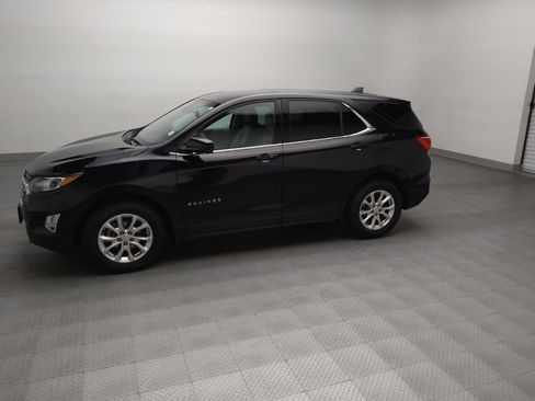 Used 2020 Chevrolet Equinox LT FWD image 2